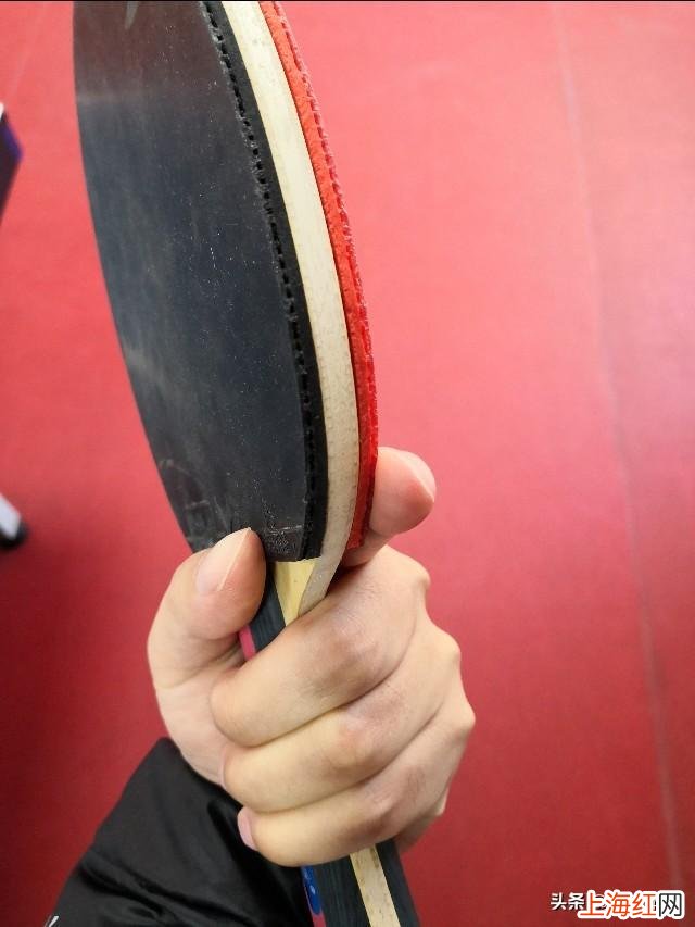 乒乓球横板怎么握拍 乒乓球怎么握拍横拍