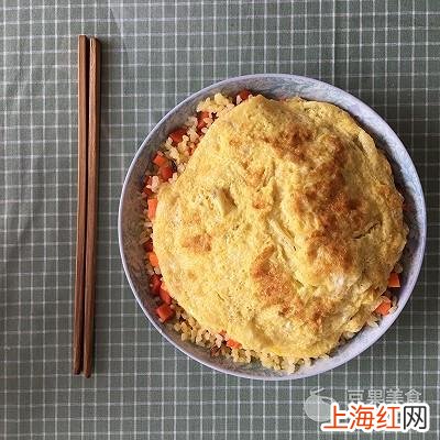 蛋炒饭的制作过程 蛋炒饭的基本做法