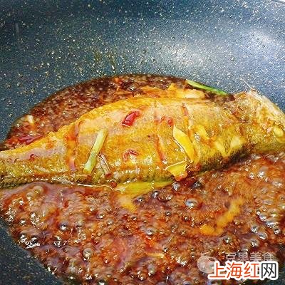 红烧黄花鱼怎么做 红烧小黄鱼怎样做