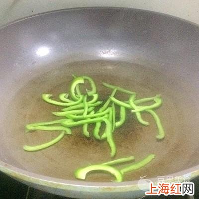 豆芽拌凉菜怎么拌好吃 凉拌豆芽怎么做_