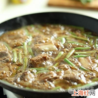 排骨炖豆角的家常做法 排骨炖豆角做法