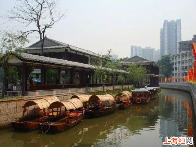 艇仔粥 艇仔粥是什么