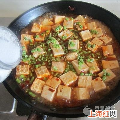 家常炒豆腐怎么做好吃 汪丫鱼烧豆腐怎么做好吃