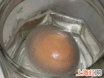 生鸡蛋怎么剥壳膜不破