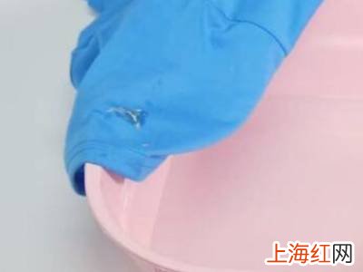 泡沫胶填缝剂粘衣服上怎么洗
