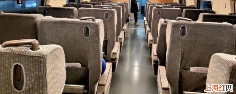07车厢12F在哪里