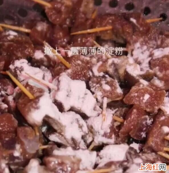 如何制作美味可口牙签羊肉