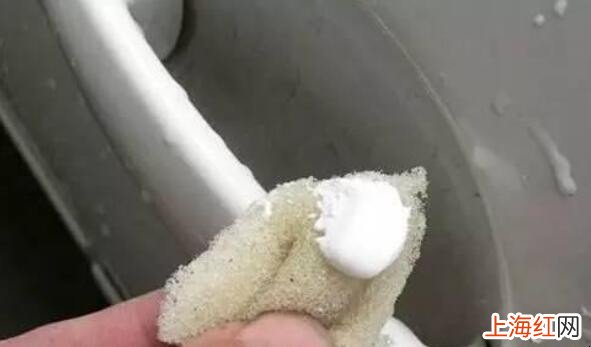 车子保险杠刮擦怎么处理