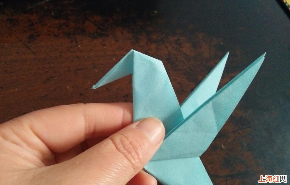 如何用纸折蜂鸟