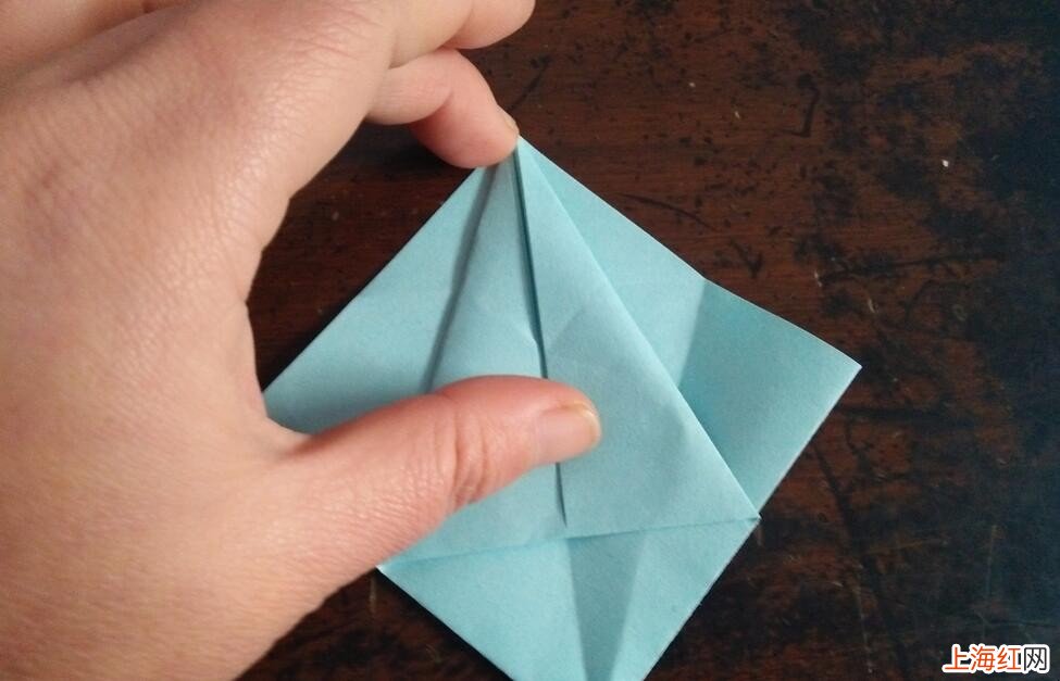 如何用纸折蜂鸟