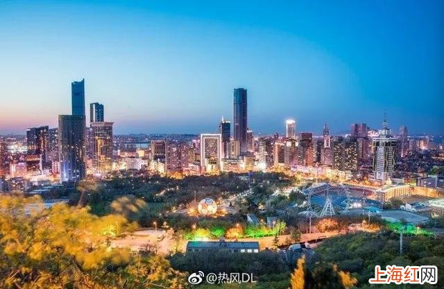 一起去大连吧这个城市火了 今年为什么都喜欢来大连旅游