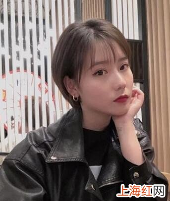小个子方脸女生适合什么发型