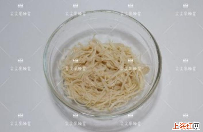 胡萝卜烩金针菇的做法是什么