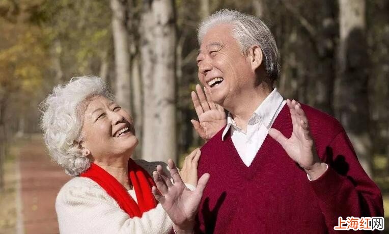 老年人防癌保险怎么买