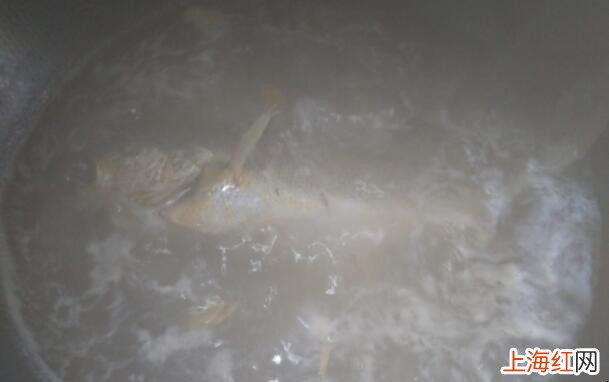 葱油黄鱼怎么做
