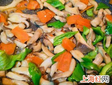 炒白色的蘑菇怎么炒好吃
