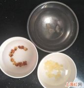 桃胶雪燕皂角米怎么煮